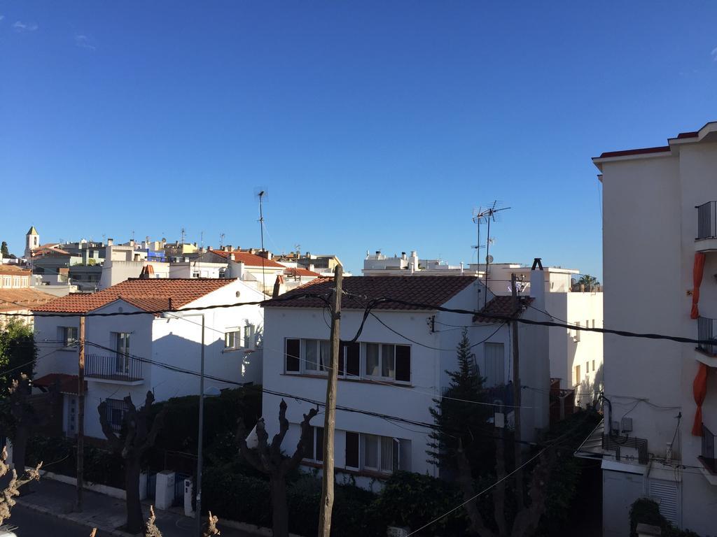 Way To Bcn Sitges Apartment Bagian luar foto