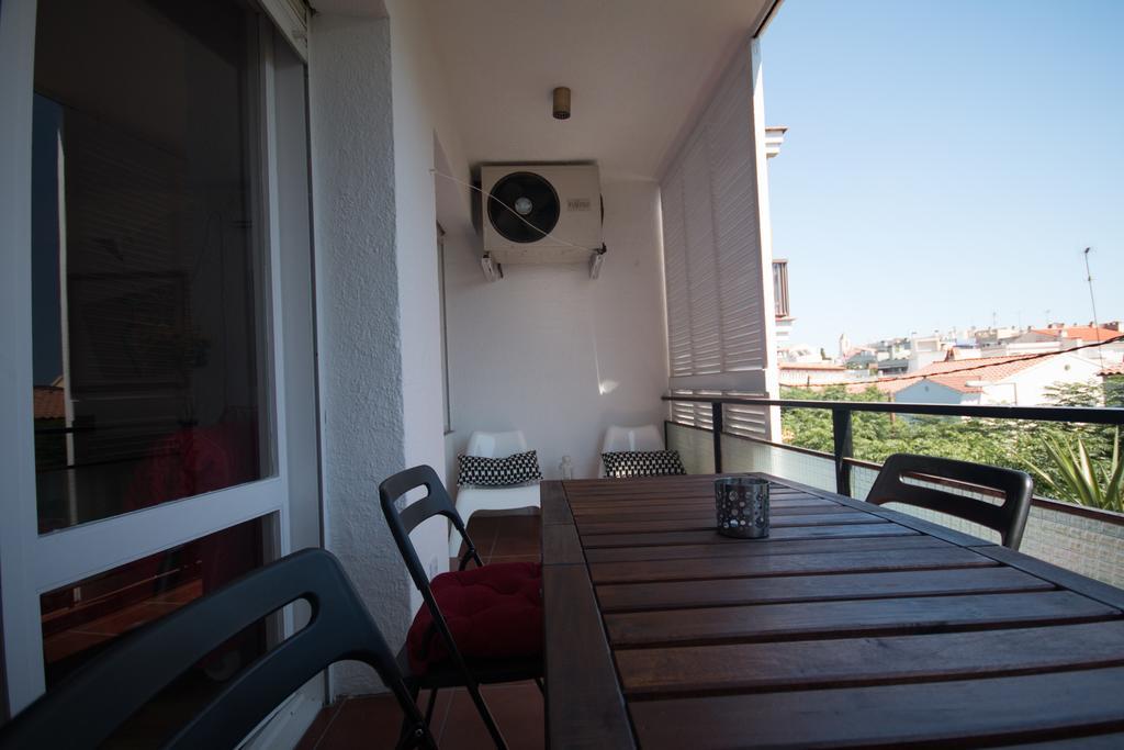 Way To Bcn Sitges Apartment Bagian luar foto