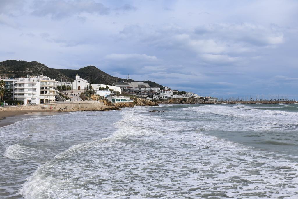 Way To Bcn Sitges Apartment Bagian luar foto